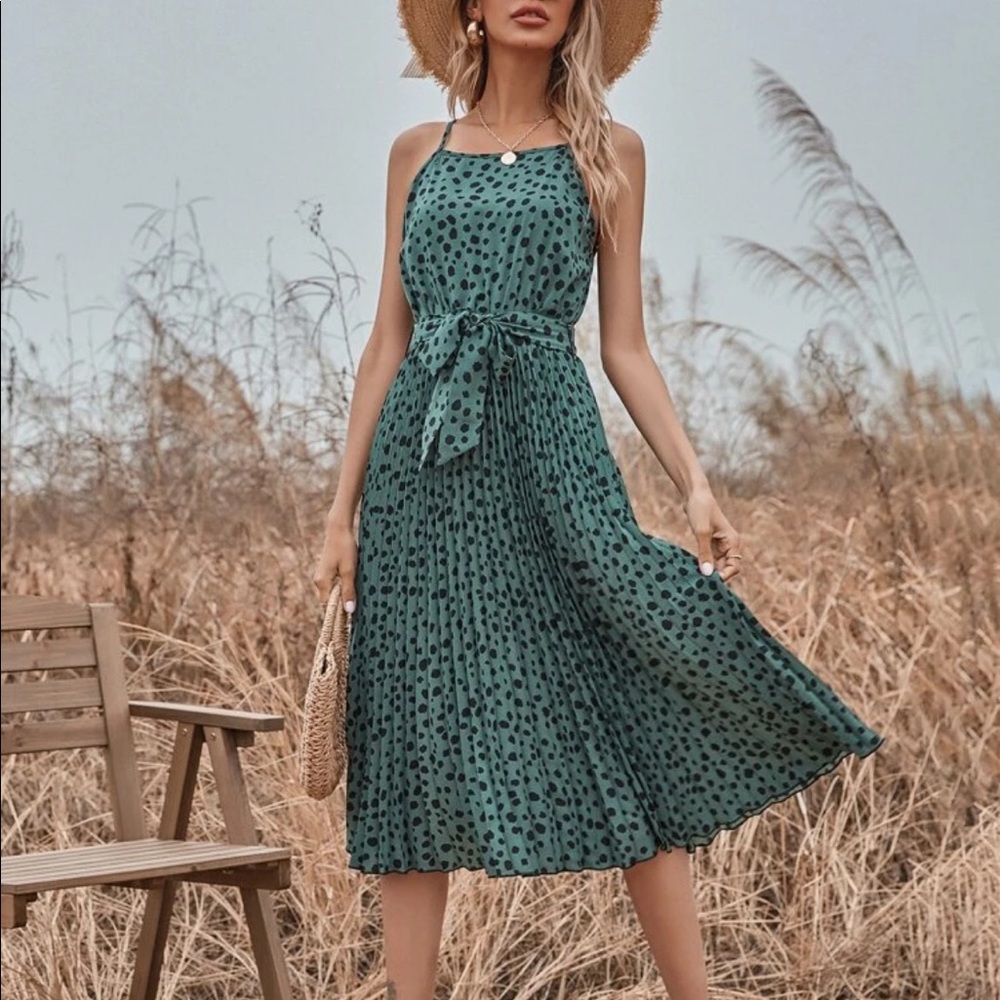Boho dot pleated belted midi dress